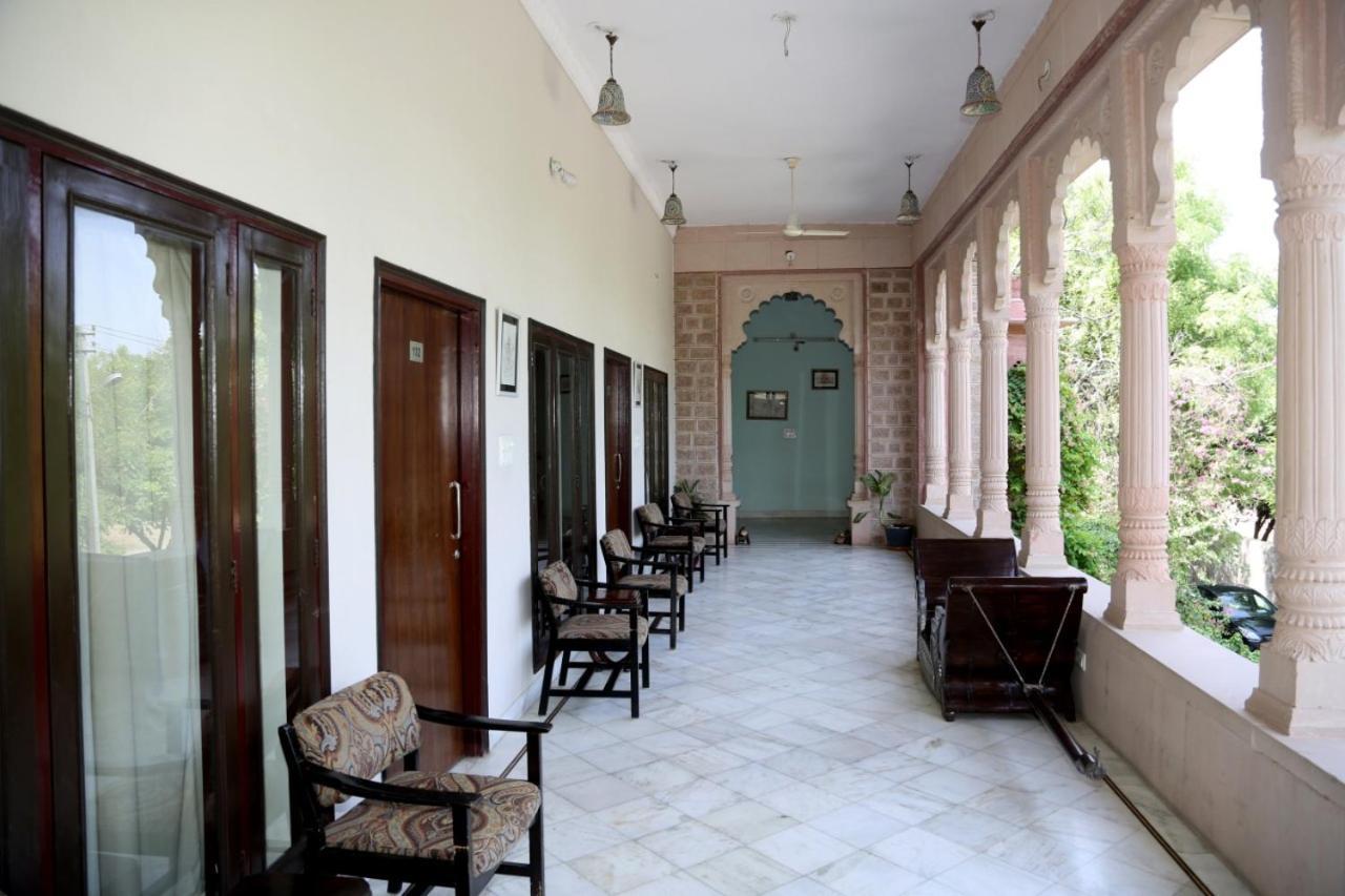 Hotel Karan Villas Kota  Zewnętrze zdjęcie